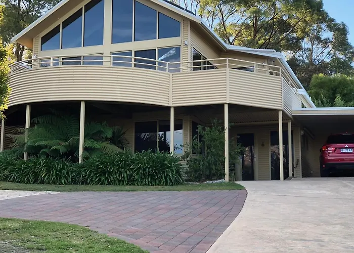 Freycinet Beach House