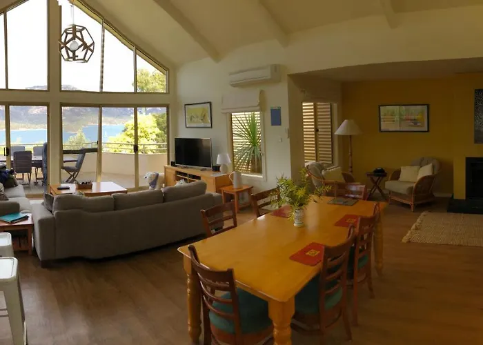 Freycinet Beach House